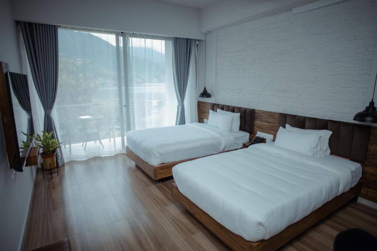 Jade City Hotel Pokhara Exterior photo
