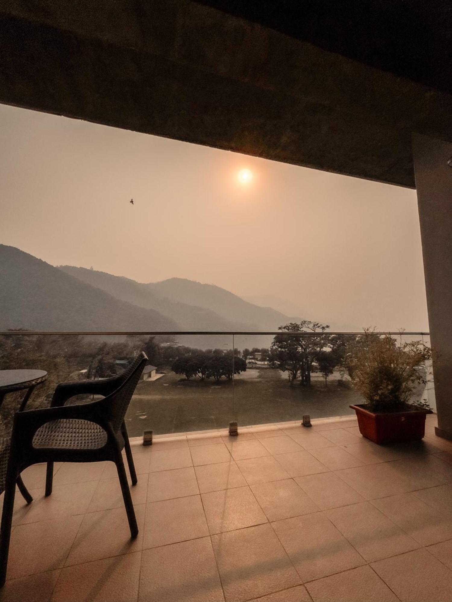 Jade City Hotel Pokhara Exterior photo